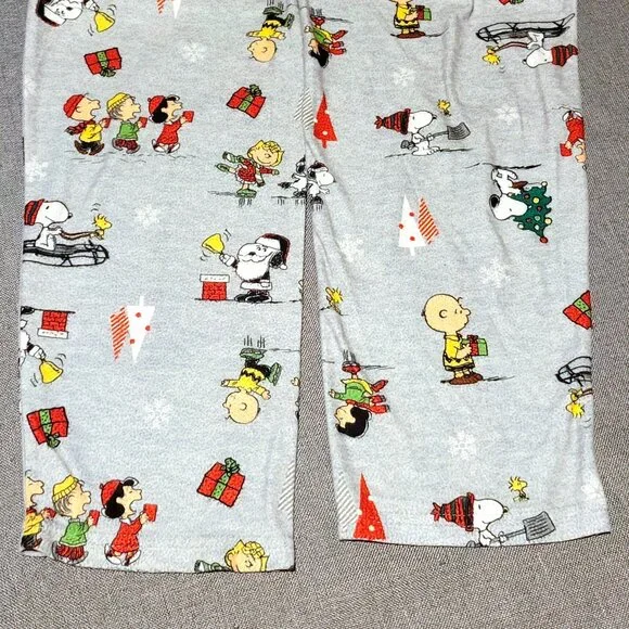 Peanuts Christmas Pajama Set Womens Large Gray Snoopy Charlie Brown Flannel PJs - Picture 4 of 16